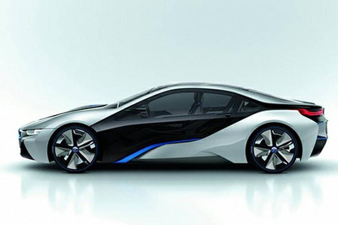 BMW iš Frankfurto: „i8“ - velniškai pašėlęs ekologiškas ryklys
