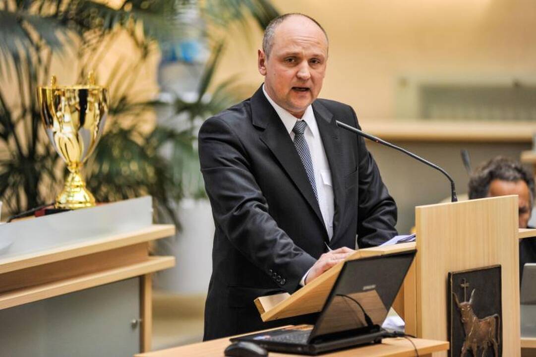 Dėl oro bendrovės „Air Lituanica” A. Zuokas Kaune klaupsis ant kelių