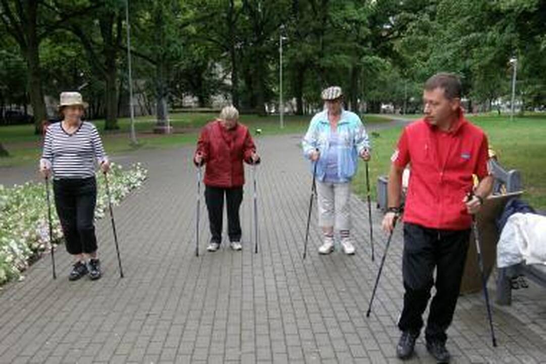 Šiaurietiškas vaikščiojimas sudomino tik tris klaipėdietes