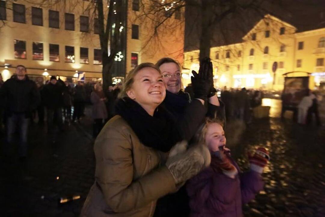 Švenčiantį uostamiestį sveikino kariliono garsai ir fejerverkas