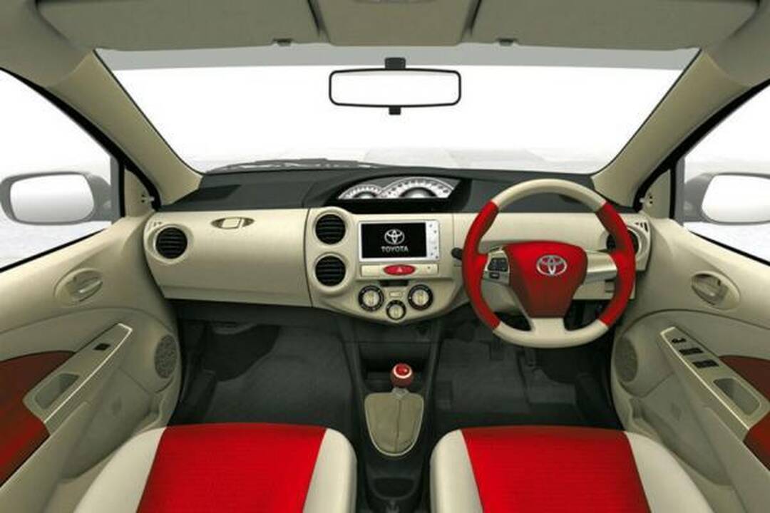 „Toyota Etios“ – pirkėjų teismui