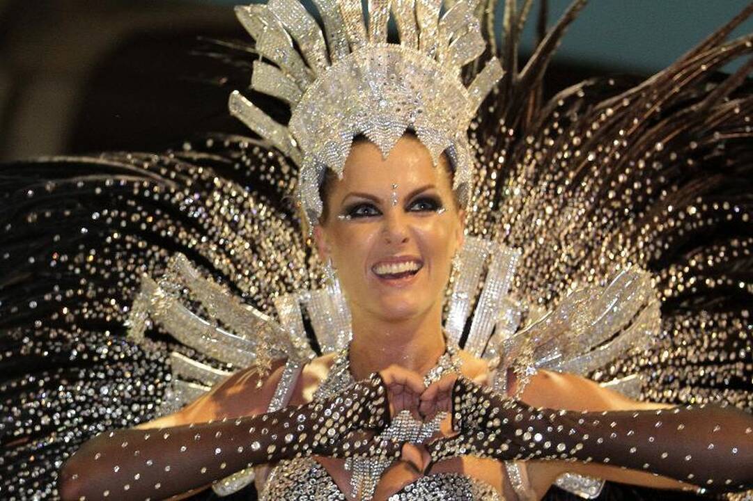 Rio de Žaneiro gatves užliejo karnavalo linksmybės 
