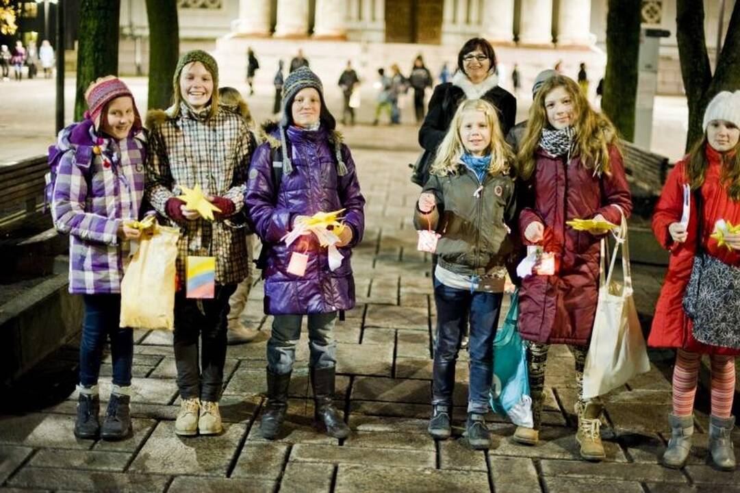 Ant Aleksoto kalno sparnus išskleidė septynios gervės