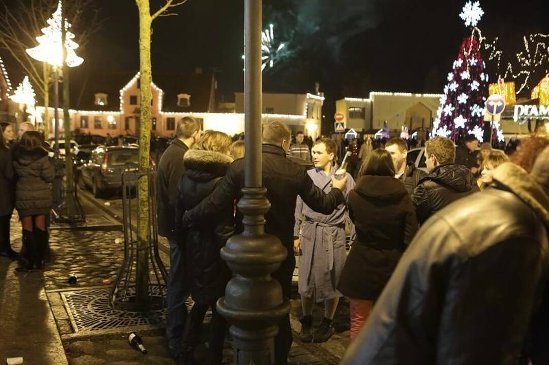 Švenčiantį uostamiestį sveikino kariliono garsai ir fejerverkas