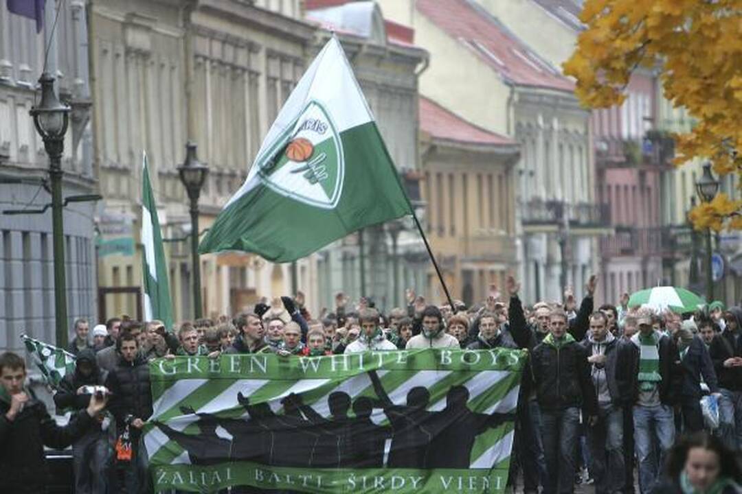 Kauno „Žalgirio“ sirgaliai surengė eitynes