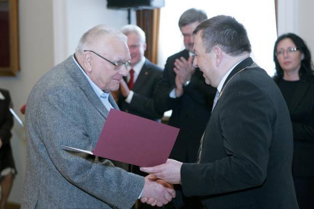 Vilniaus menininkai apdovanoti aukso ir sidabro medaliais
