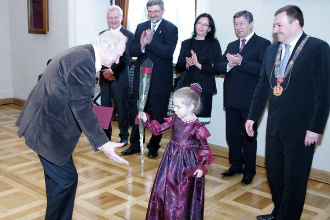 Vilniaus menininkai apdovanoti aukso ir sidabro medaliais