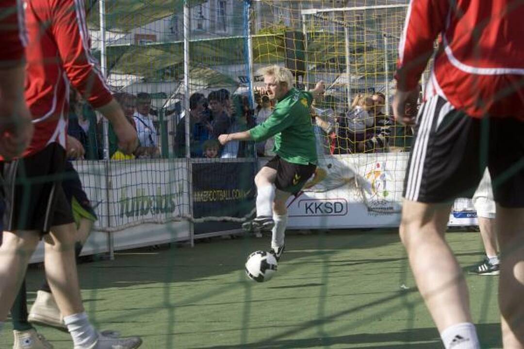 Rotušės aikštėje - futbolo varžybos