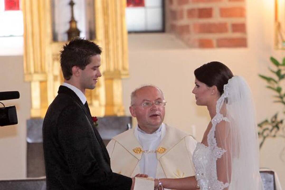 Kaune su savo išrinktąja susituokė krepšininkas M.Kalnietis