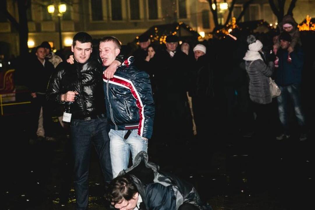 Naujametė naktis ir policijai, ir medikams buvo itin intensyvi