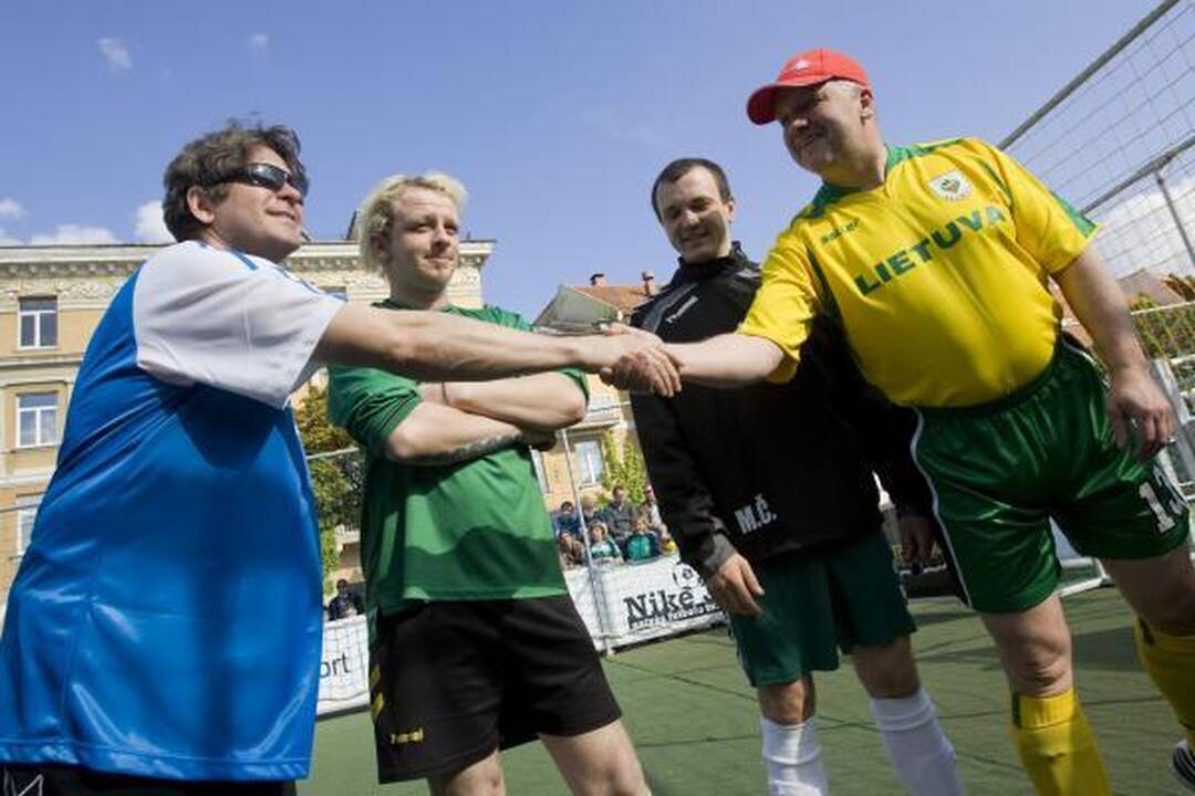 Rotušės aikštėje - futbolo varžybos