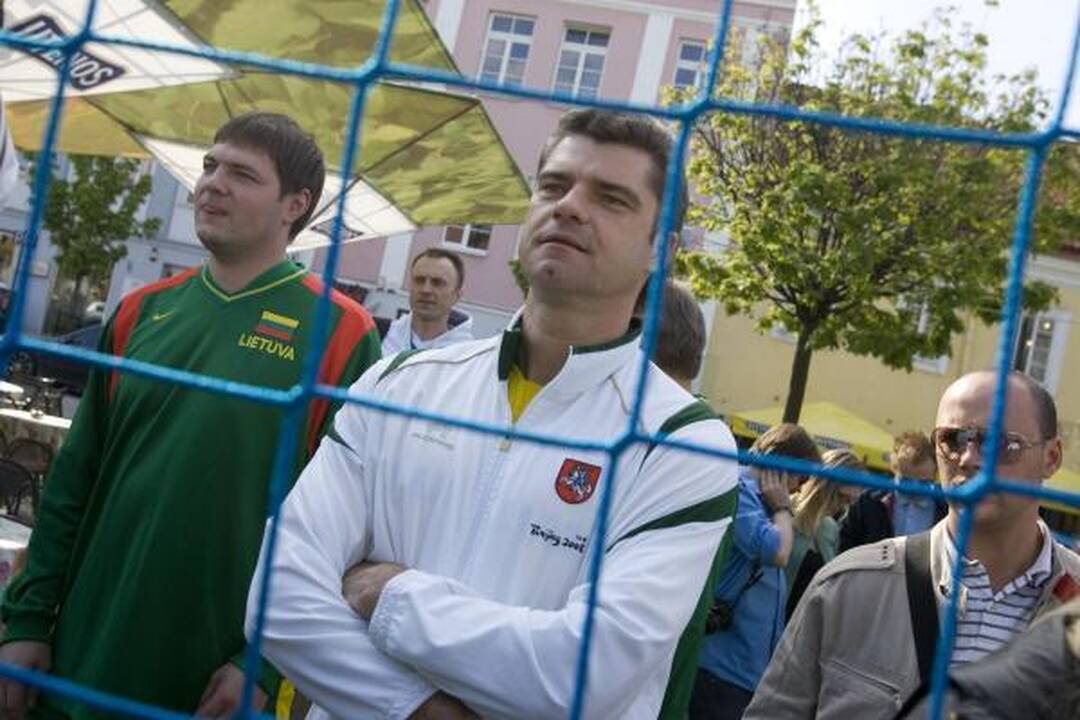 Rotušės aikštėje - futbolo varžybos