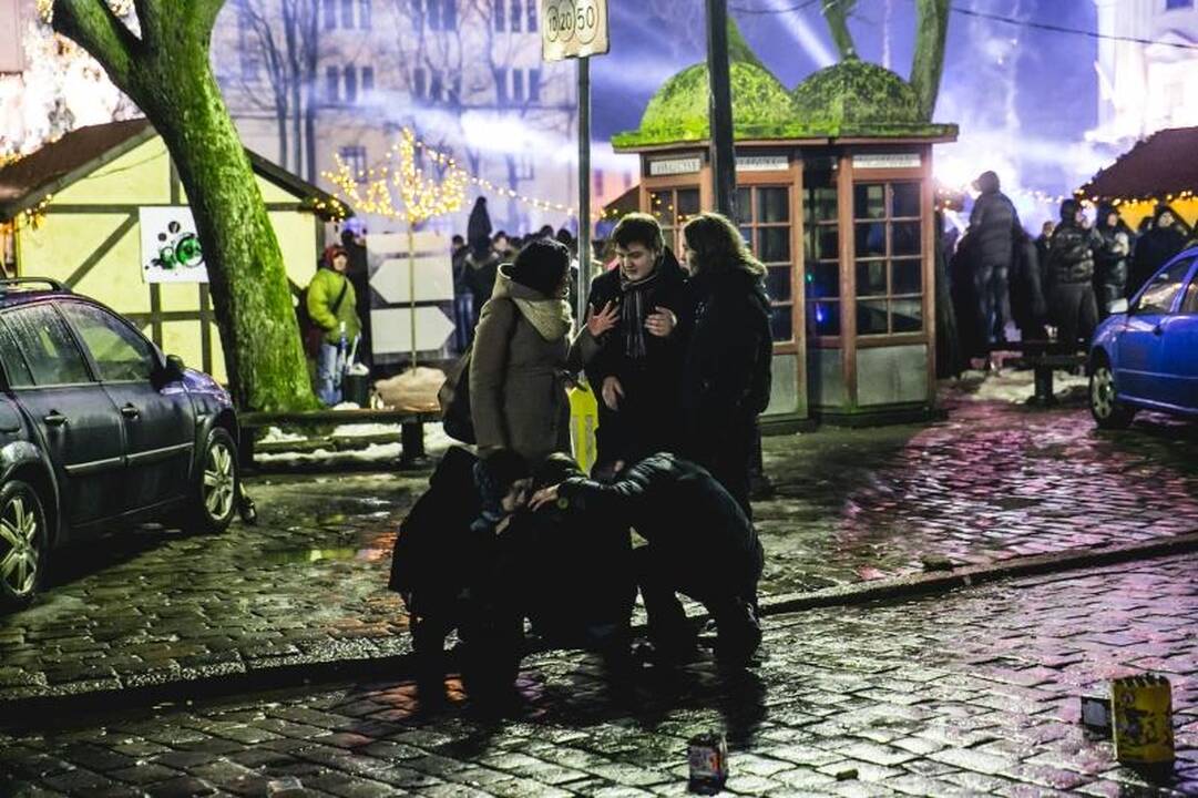 Naujametė naktis ir policijai, ir medikams buvo itin intensyvi
