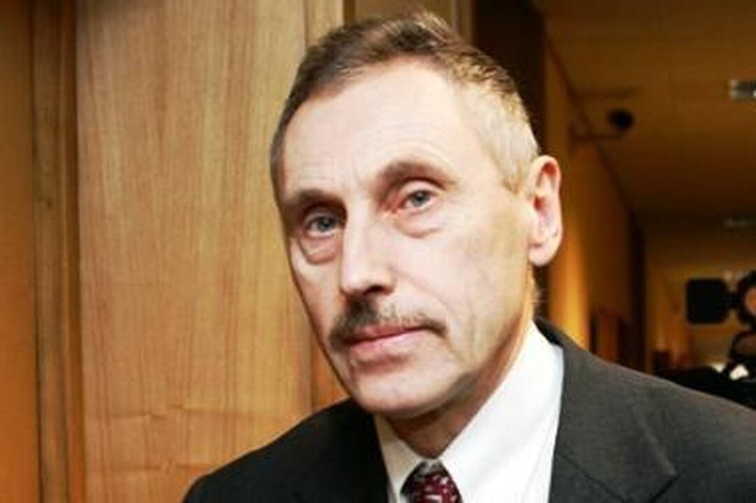 Politologas: Seimo opozicija piktnaudžiauja interpeliacijomis ministrams ir siekia pigaus dėmesio 