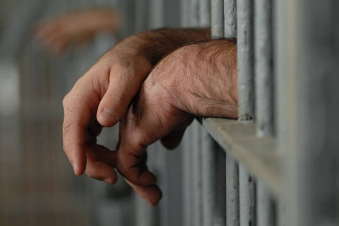 Du nuteistieji iki gyvos galvos tapo socialinės pedagogikos bakalaurais