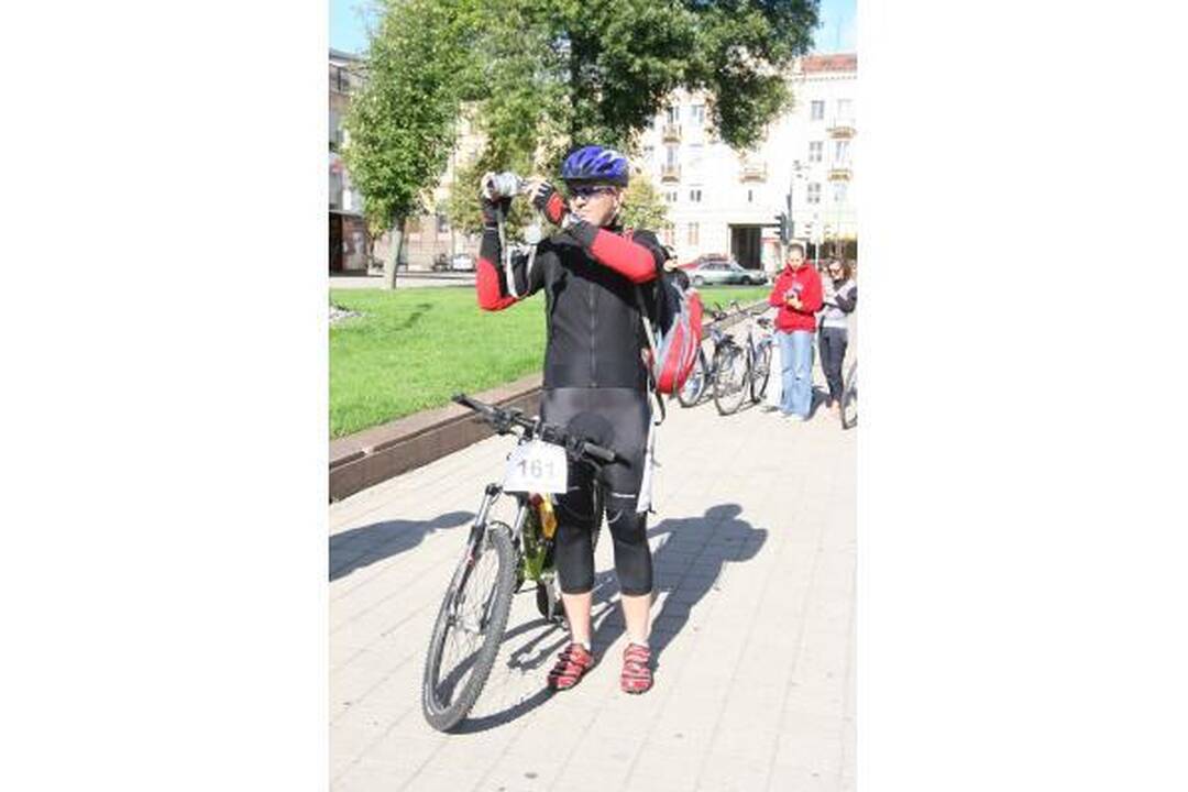 Dviračių skambučiai išjudino Klaipėdą
