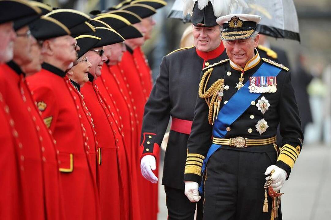 Elizabeth II garbei – tūkstančio laivų paradas
