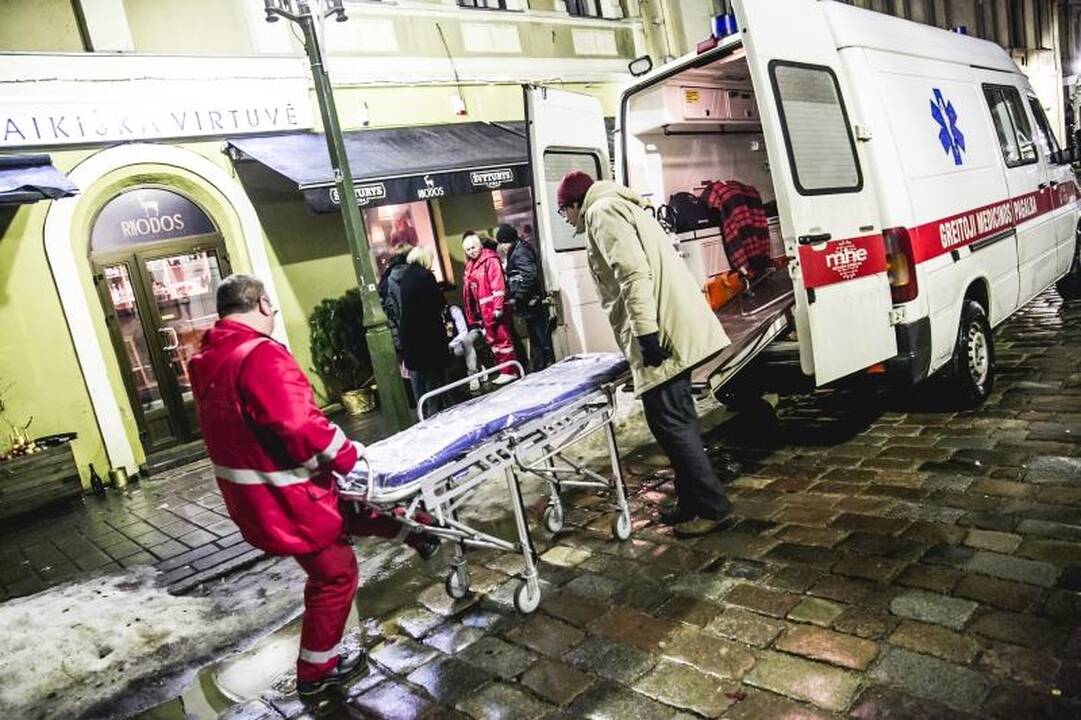 Naujametė naktis ir policijai, ir medikams buvo itin intensyvi