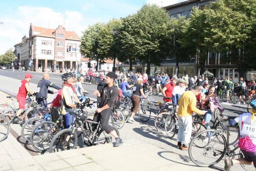 Dviračių skambučiai išjudino Klaipėdą