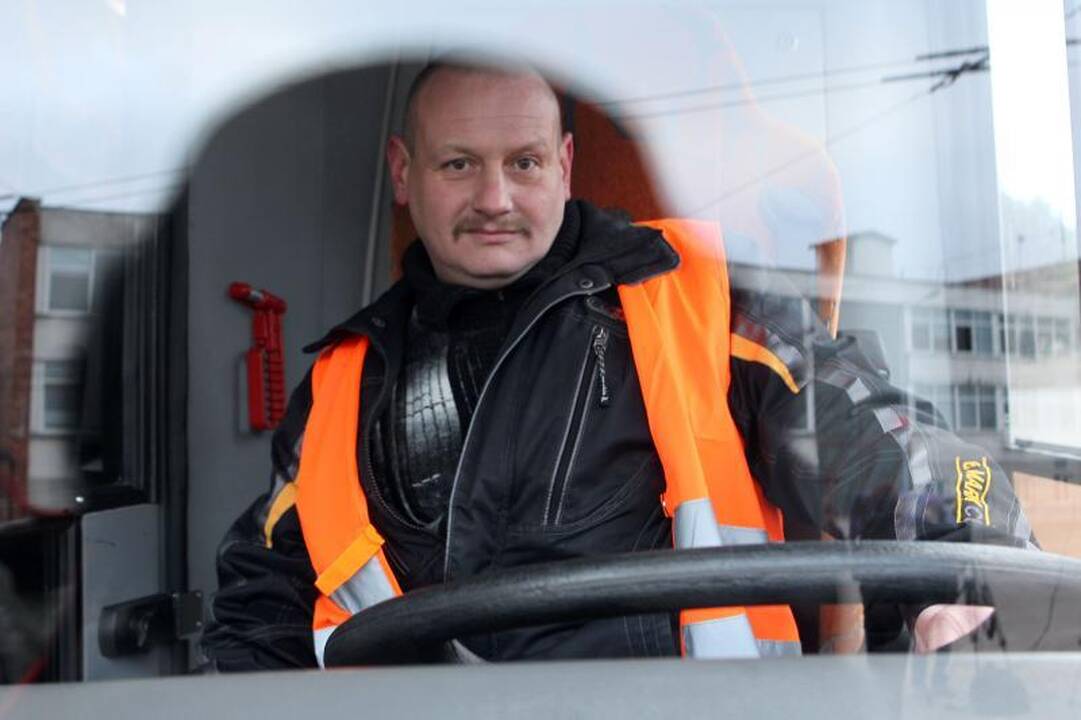 Pirmasis Lietuvoje surinktas troleibusas važiuoja be „ūsų“