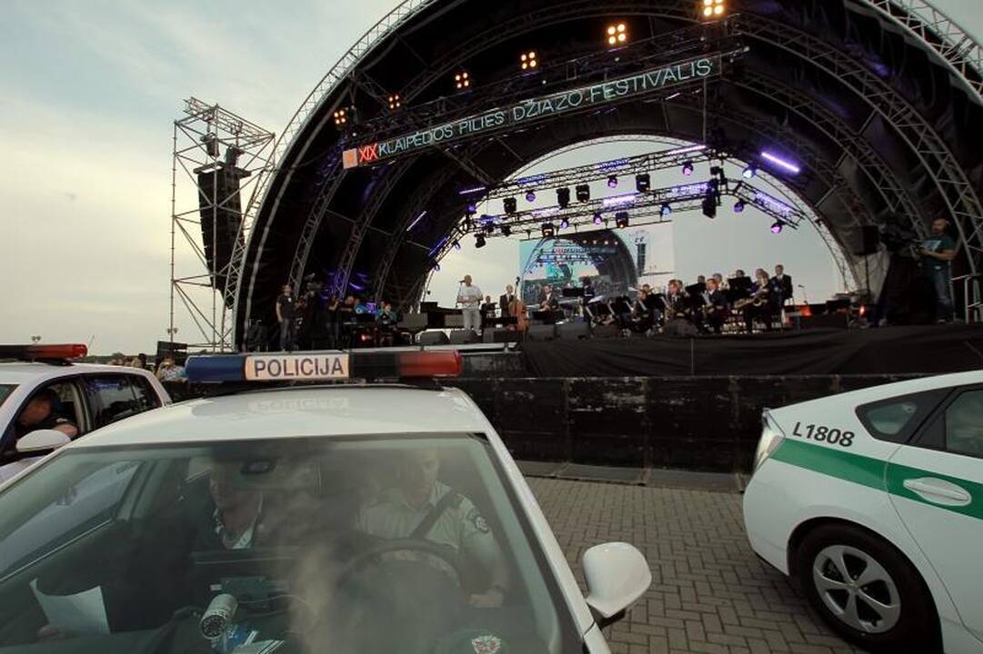 Klaipėdos pilies džiazo festivalyje improvizavo ir policija
