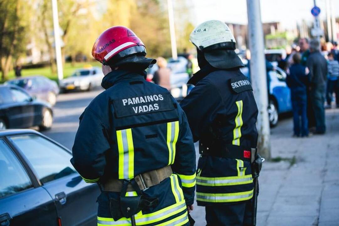 Kaune – masinė automobilių avarija (galima priežastis – alkoholis)