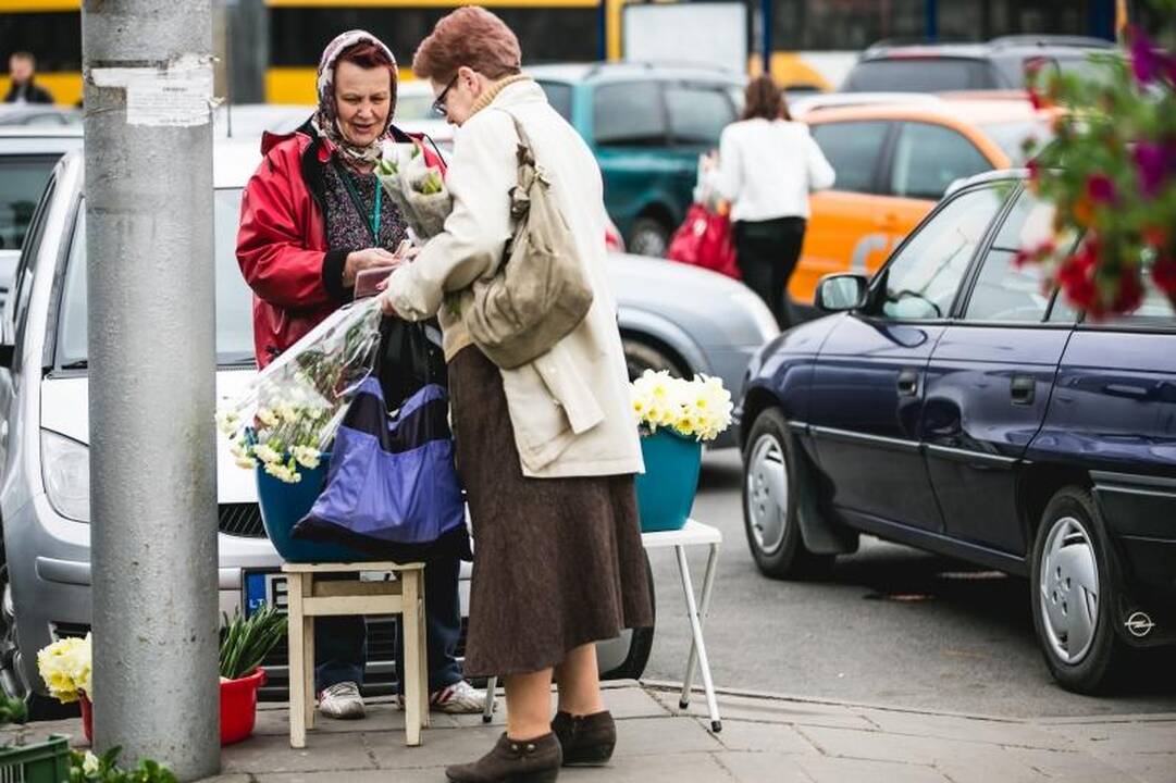 Turgaus prekeiviai: gėlės prieš Motinos dieną nepabrango