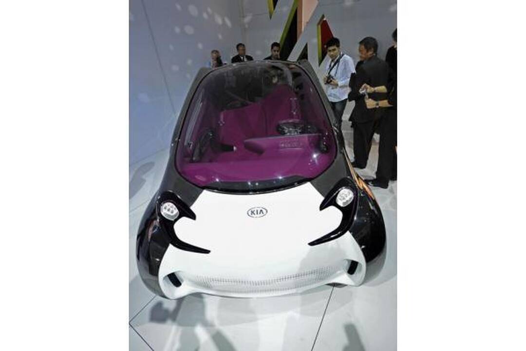 Automobilių paroda Los Andžele: nuo mažylio iki giganto