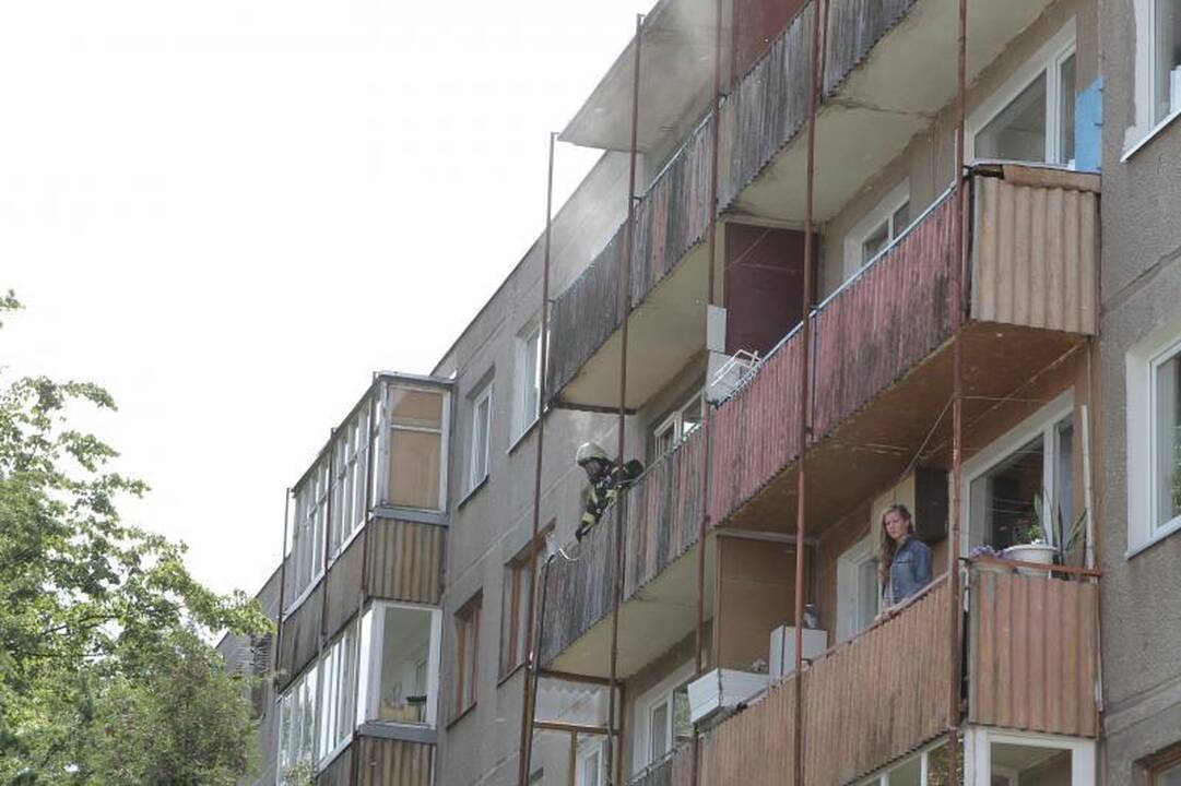 Klaipėdiečio bute gaisrą sukėlė kompiuteris
