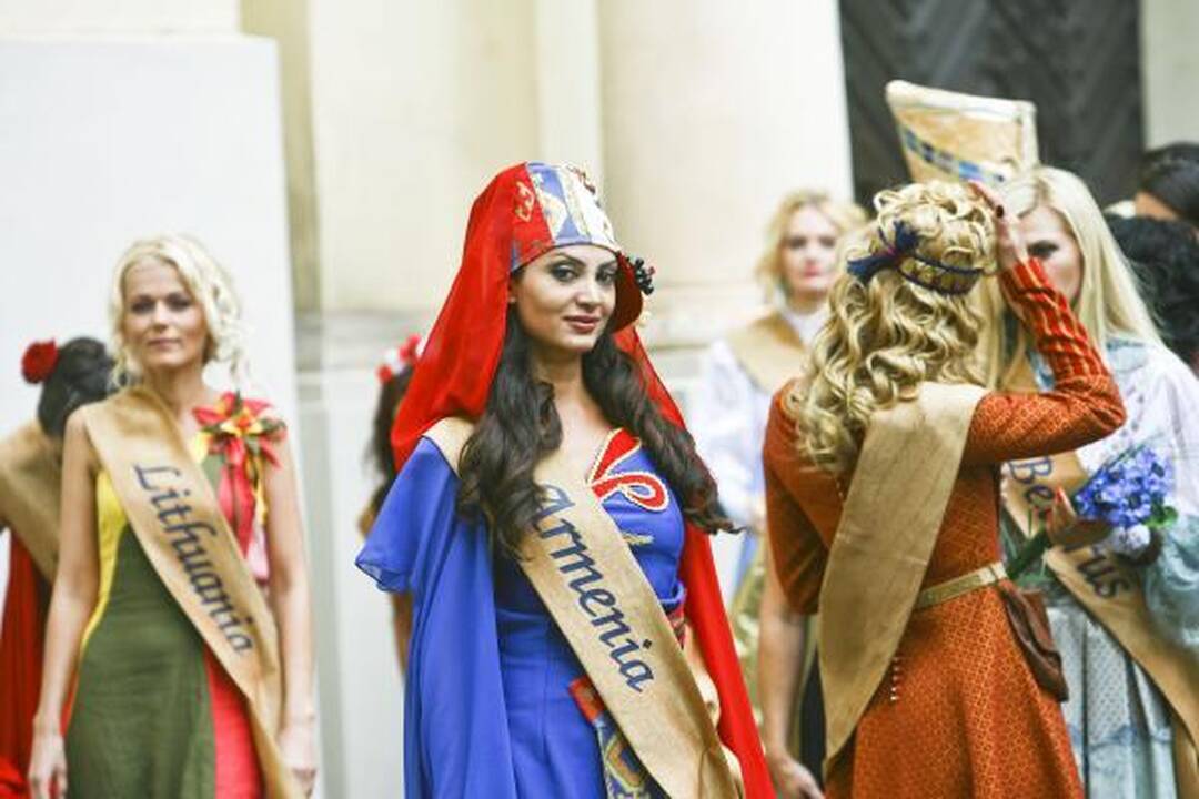 "Misis Visata 2010" nugalėtoja išrinkta Suomijos atstovė