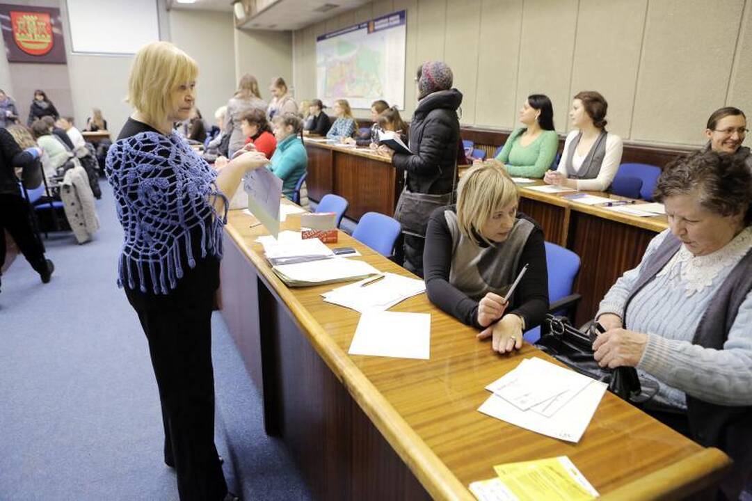 Klaipėdiečiai piktinosi – nacionalinį diktantą skaitė per greitai 