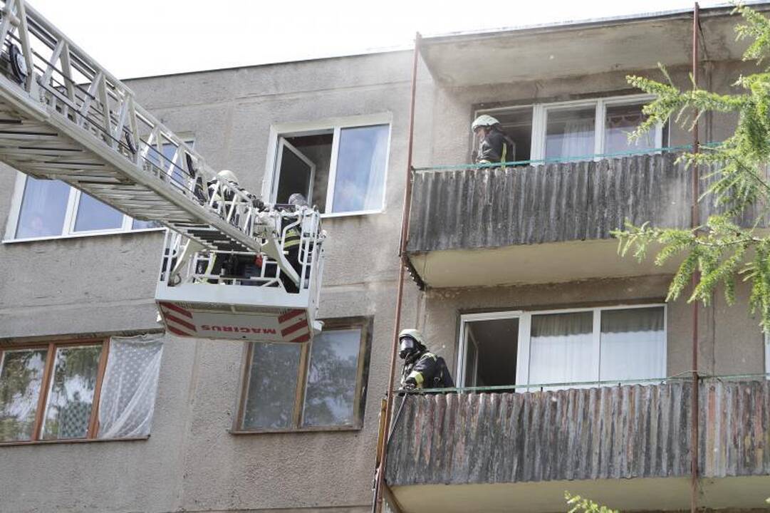 Klaipėdiečio bute gaisrą sukėlė kompiuteris