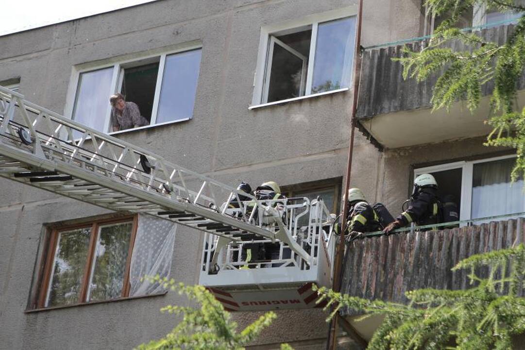 Klaipėdiečio bute gaisrą sukėlė kompiuteris