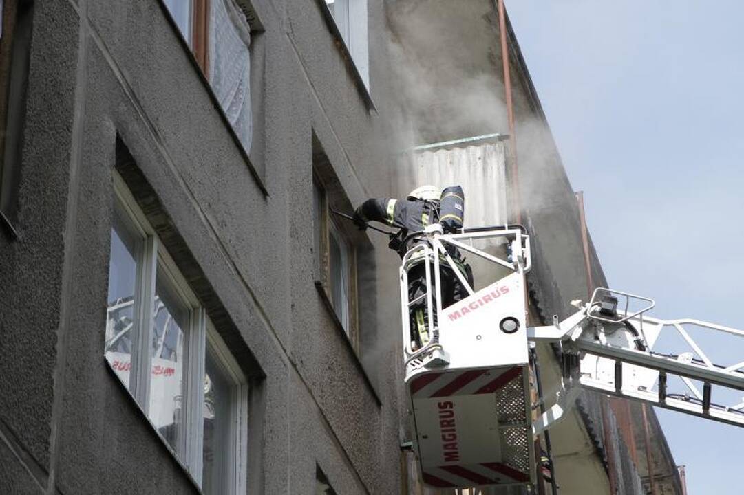Klaipėdiečio bute gaisrą sukėlė kompiuteris