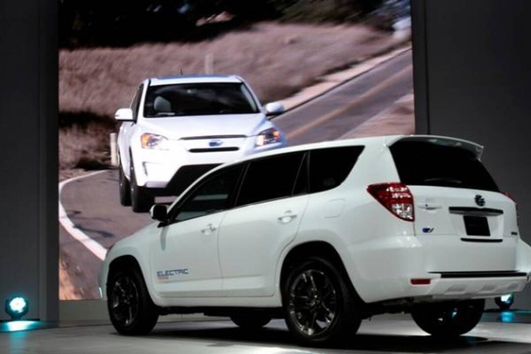 Automobilių paroda Los Andžele: nuo mažylio iki giganto