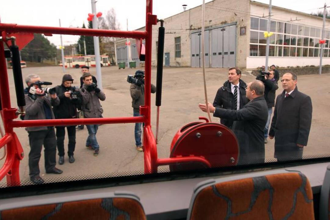 Pirmasis Lietuvoje surinktas troleibusas važiuoja be „ūsų“