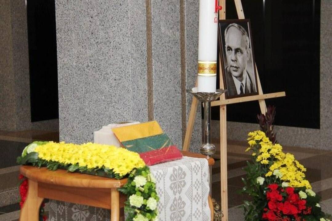 Juozo Ambrazevičiaus-Brazaičio palaikai pervežti į Kauną