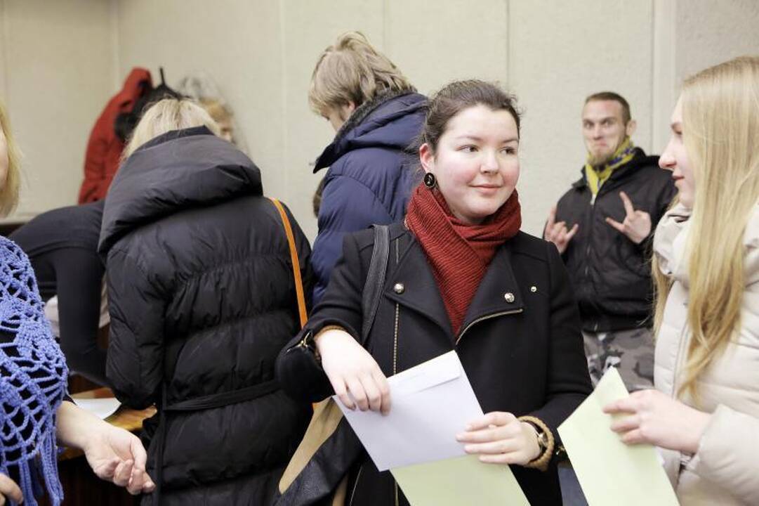 Klaipėdiečiai piktinosi – nacionalinį diktantą skaitė per greitai 