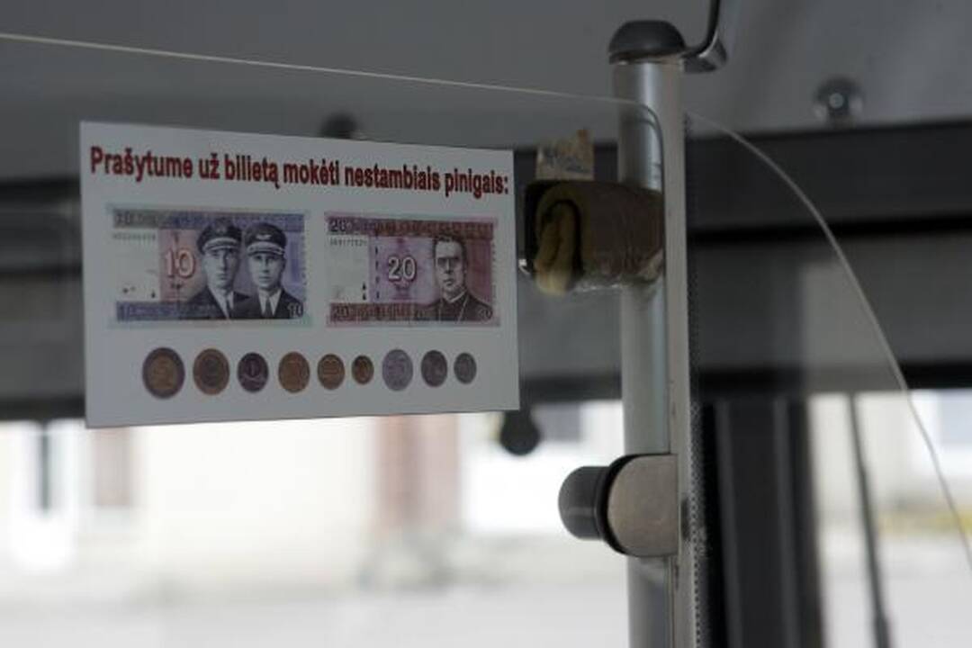 Vicemeras: keleivių laipinimas tik pro priekines duris vilniečiams bus tik į naudą