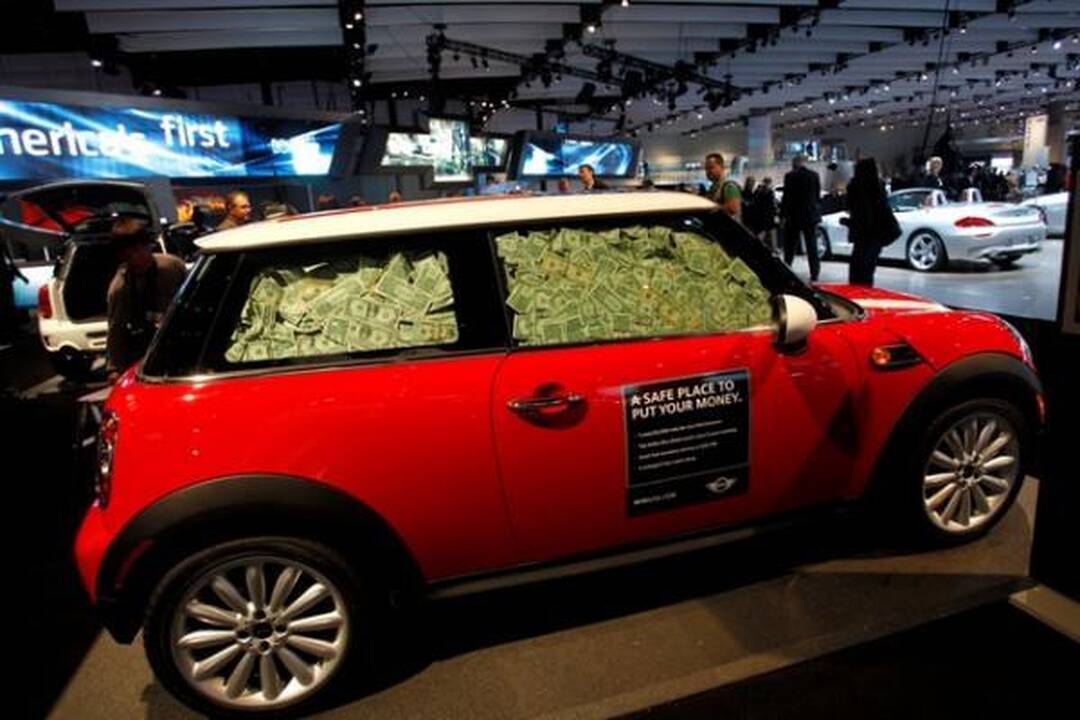Automobilių paroda Los Andžele: nuo mažylio iki giganto