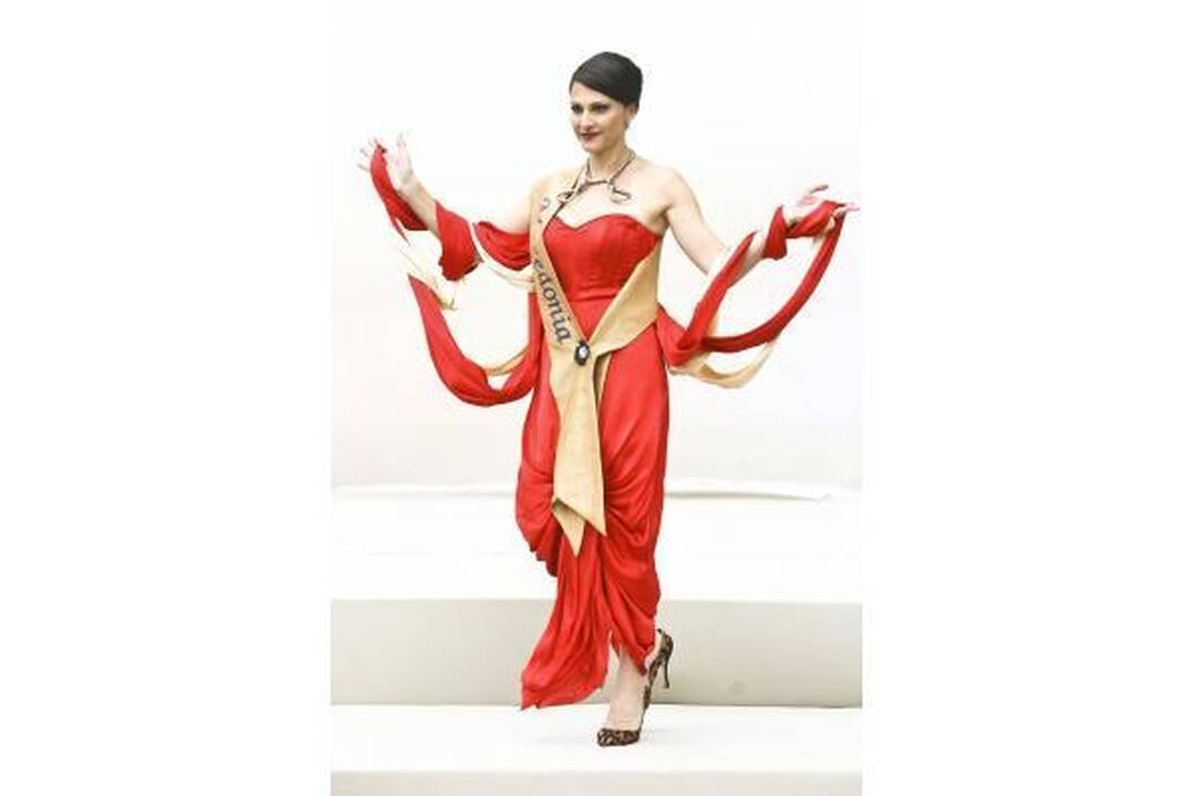 "Misis Visata 2010" nugalėtoja išrinkta Suomijos atstovė
