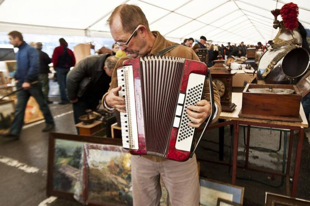Unikalių senienų kauniečiai ieško ir pas užsieniečius