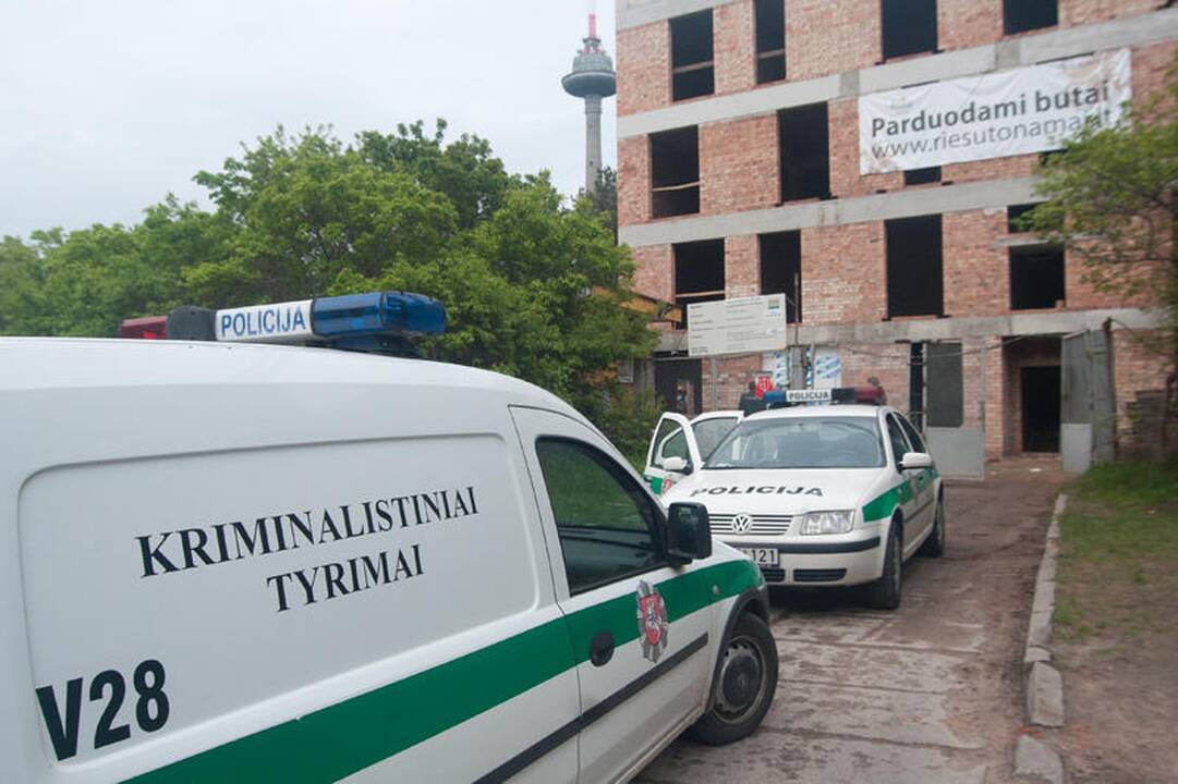 Apsaugos darbuotoją užpuolęs „vagis“ beveik mirtinai sumuštas (papildyta)