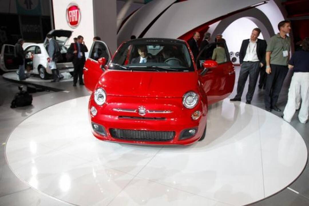 Automobilių paroda Los Andžele: nuo mažylio iki giganto