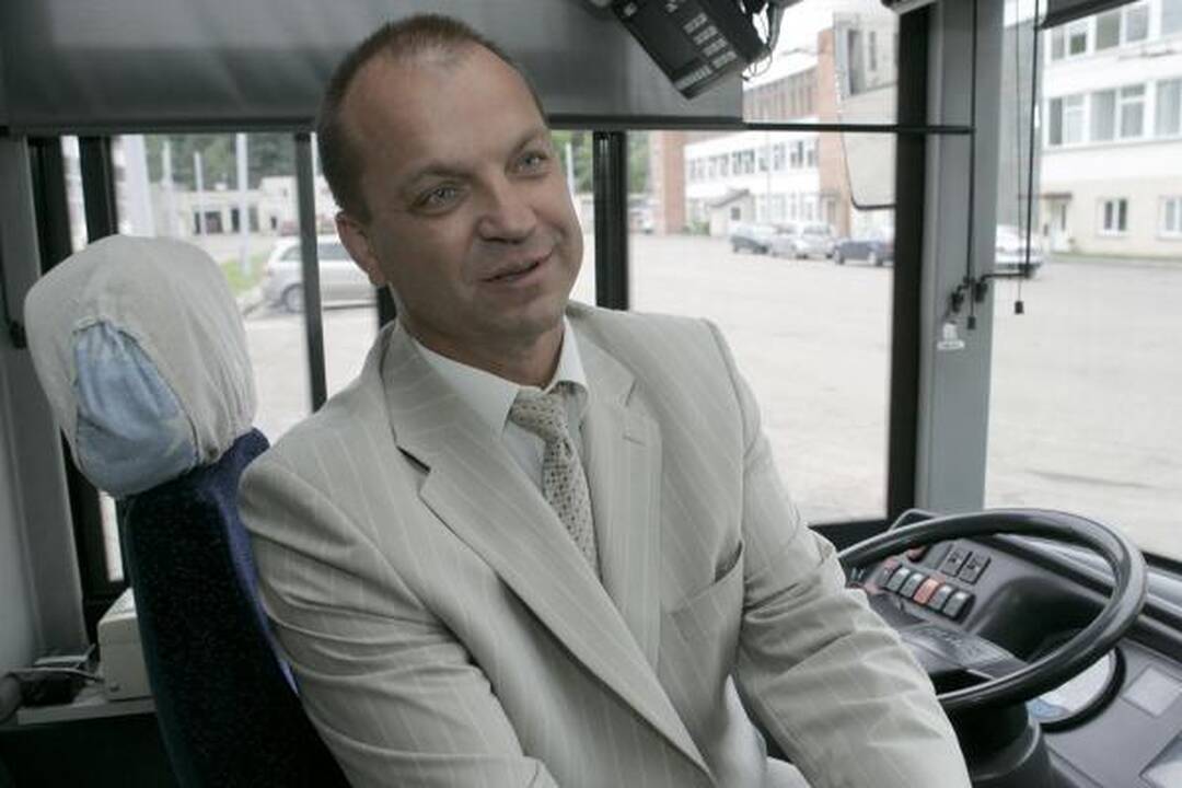 Vicemeras: keleivių laipinimas tik pro priekines duris vilniečiams bus tik į naudą