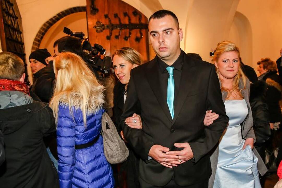 Ištekėjusiai Dž. Butkutei palinkėjo susilaukti 12 vaikų