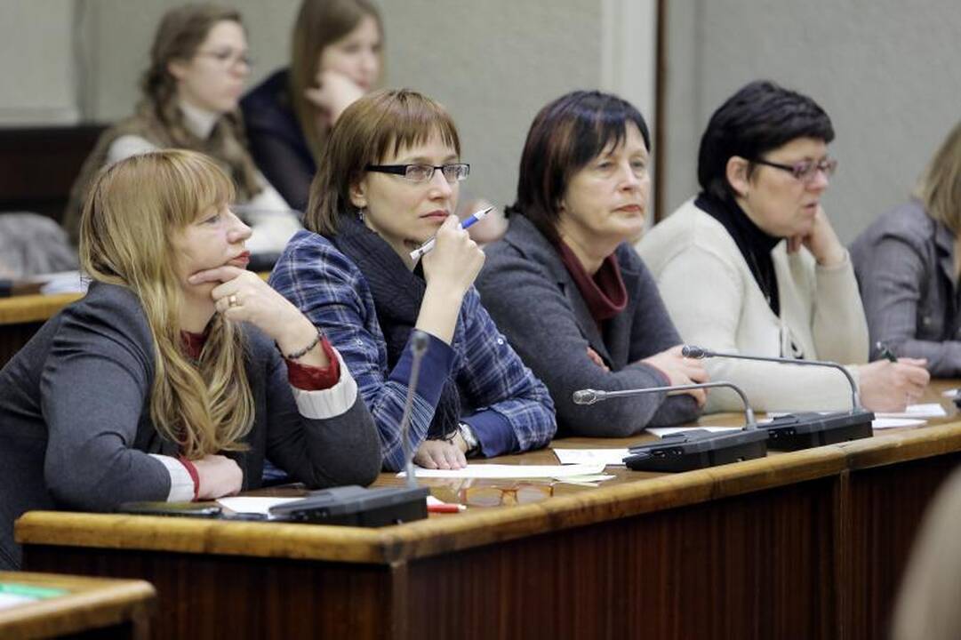 Klaipėdiečiai piktinosi – nacionalinį diktantą skaitė per greitai 