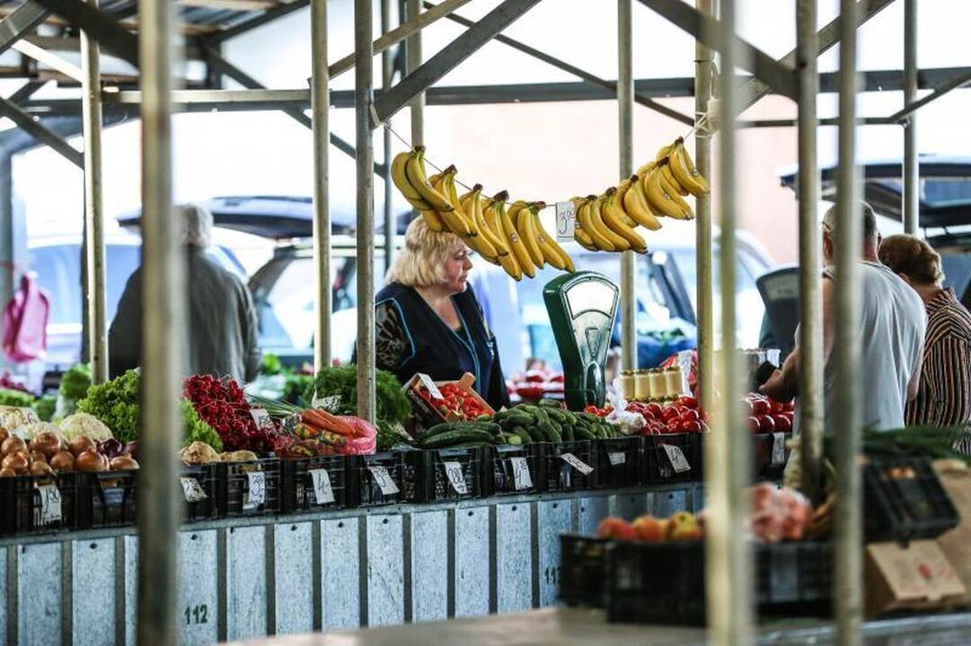 Kauno turguje lietuviški agurkai dukart brangesni už lenkiškus