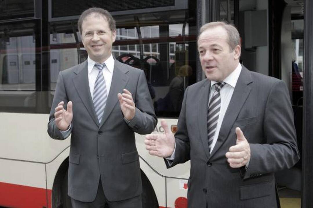 Vicemeras: keleivių laipinimas tik pro priekines duris vilniečiams bus tik į naudą