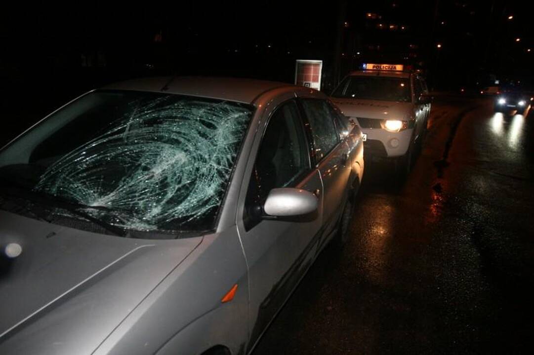 Vilniuje pėsčiųjų perėjoje partrenktos trys mergaitės